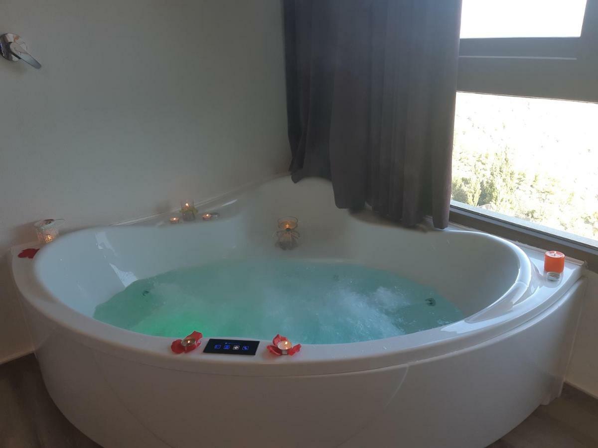 Country house Maribel - Complejo Moradas Del Cerro 2 - Con Jacuzzi En Alcala Del Jucar